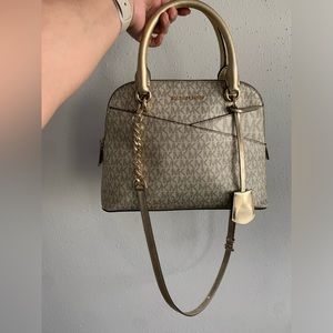 EUC Michael Kors gold crossbody Mk